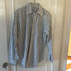 Brooks Brothers Non-Iron 100% American Supima Cotton. Regent fit.